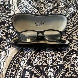 Ray-Ban Classic Black Glasses with Case